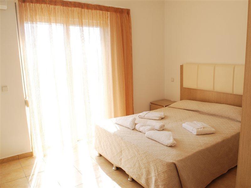 Gennadi Gardens Apartments & Villas Buitenkant foto