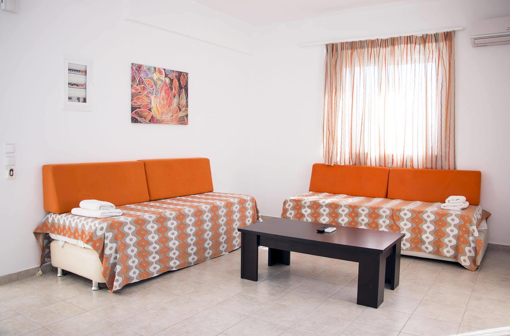 Gennadi Gardens Apartments & Villas Buitenkant foto