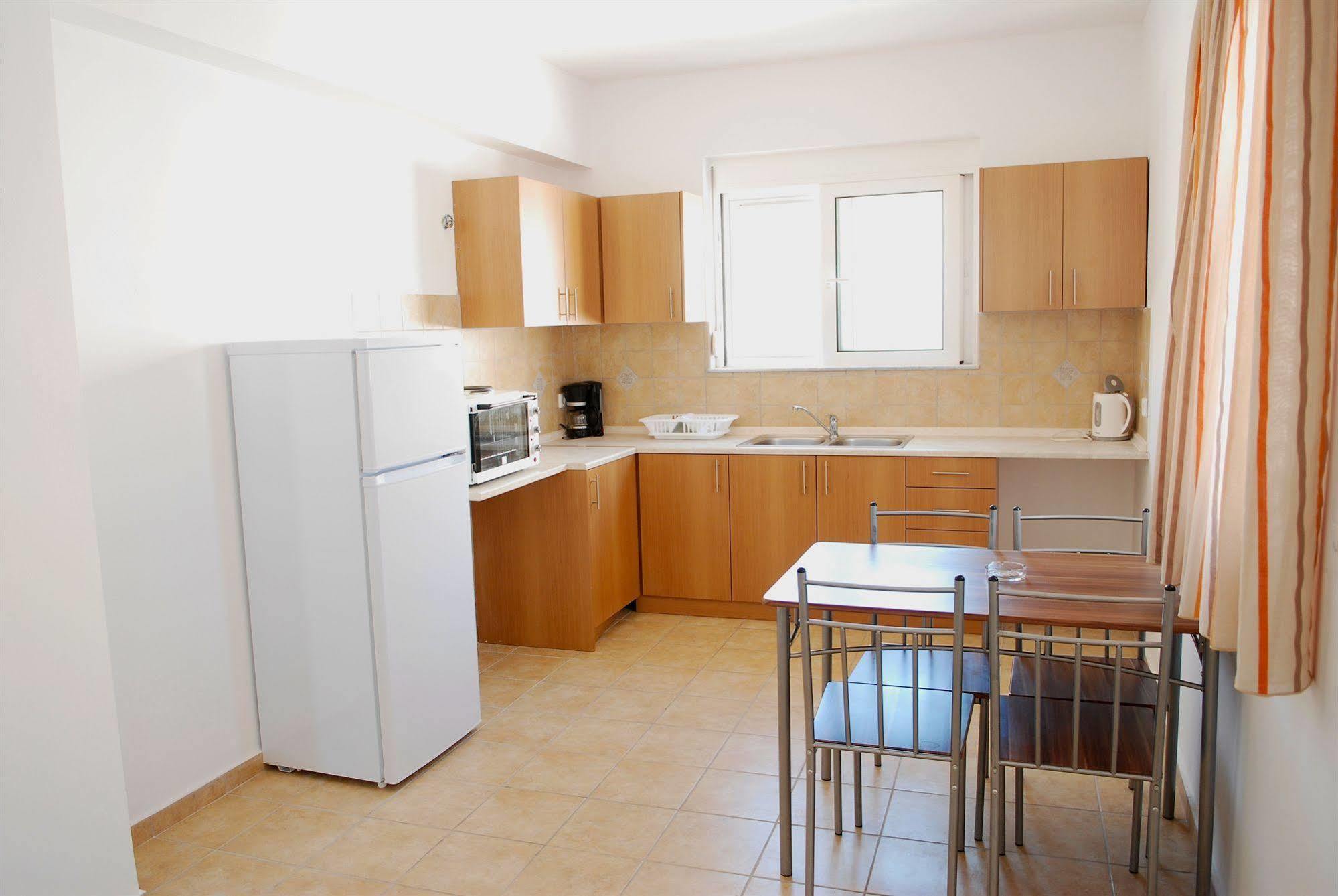 Gennadi Gardens Apartments & Villas Buitenkant foto